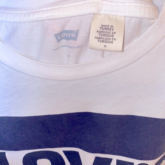 Levi’s T-Shirt - Picture 3 of 3